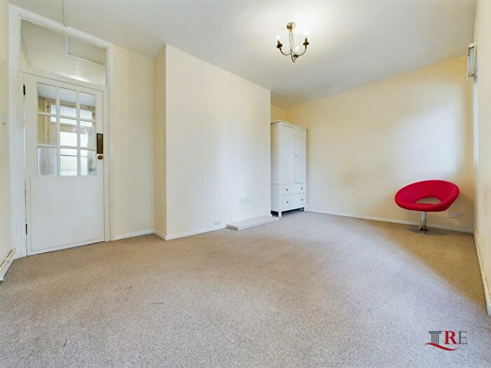 2 Bedroom Flat To Rent In Tayler Court, Dorman Way, NW8