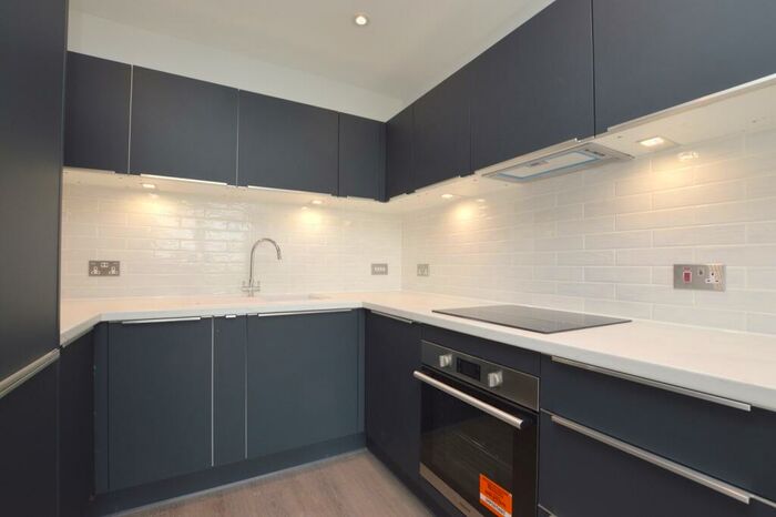 2 Bedroom Flat To Rent In Beckenham Road Beckenham, BR3