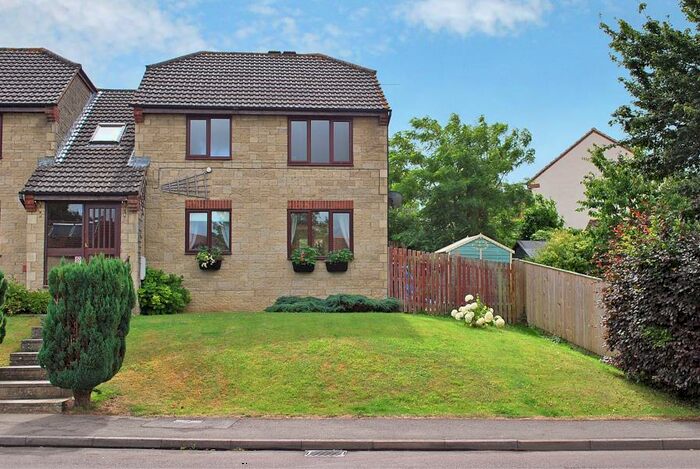 2 Bedroom Flat To Rent In Malmesbury, SN16