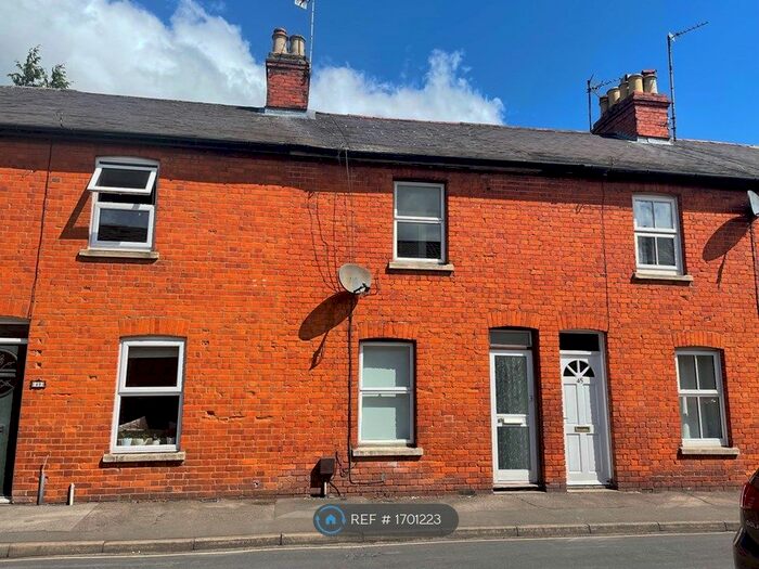 3 Bedroom Terraced House To Rent In Russell Road, Newbury, RG14