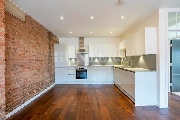 2 Bedroom Flat To Rent In Princess Crescent, London, N4