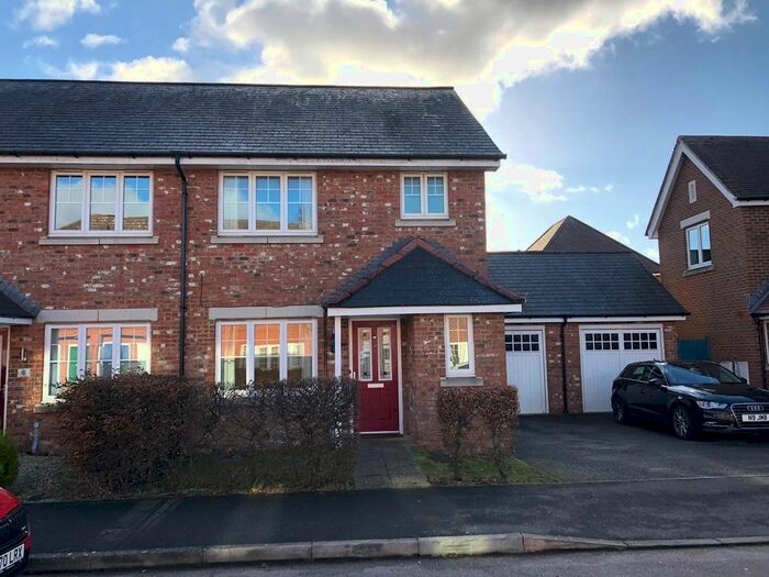 3 Bedroom Semi-Detached House To Rent In Cherry Trees, Coulsdon, Surrey CR5