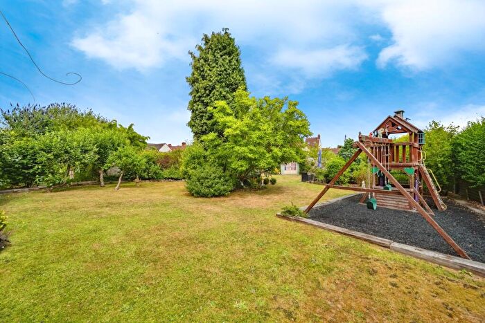 3 Bedroom Detached House For Sale In Wilnecote Lane, Tamworth, Staffordshire, B77