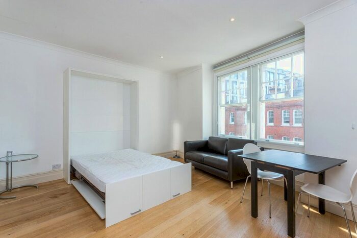 Studio To Rent In Goodge Street, Fitzrovia, London, W1T