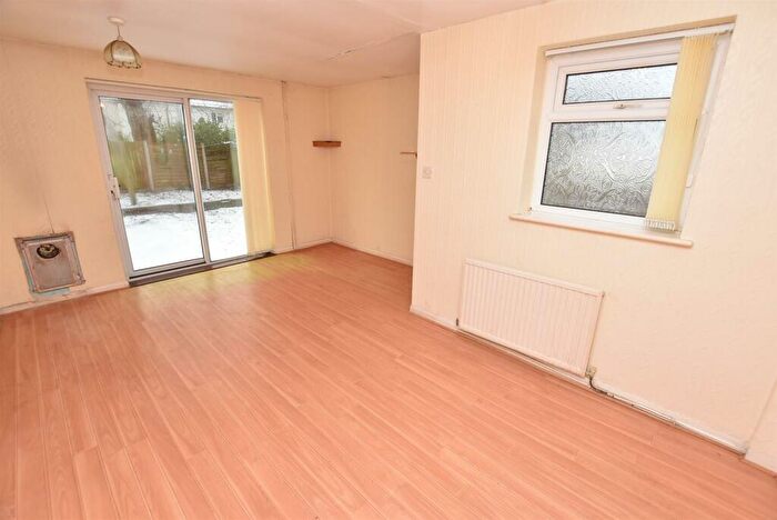 3 Bedroom End Of Terrace House For Sale In Forwood Road, Bromborough, CH62