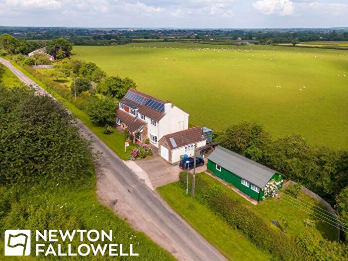 4 Bedroom Cottage For Sale In Little Gringley, Retford, DN22