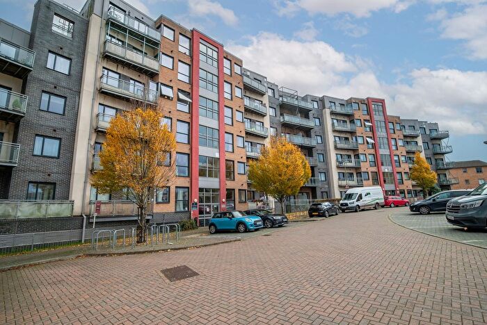 2 Bedroom Flat For Sale In Shetland Road, Basingstoke, RG24