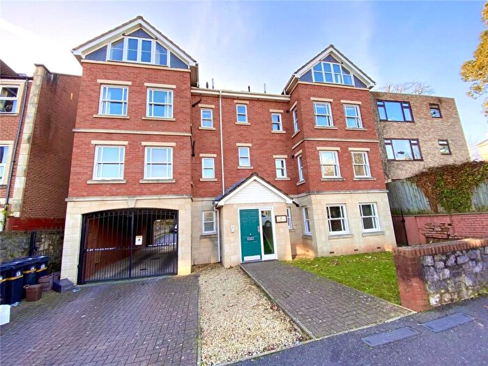 2 Bedroom Apartment To Rent In St James Court, Hampton Road, Redland, BS6