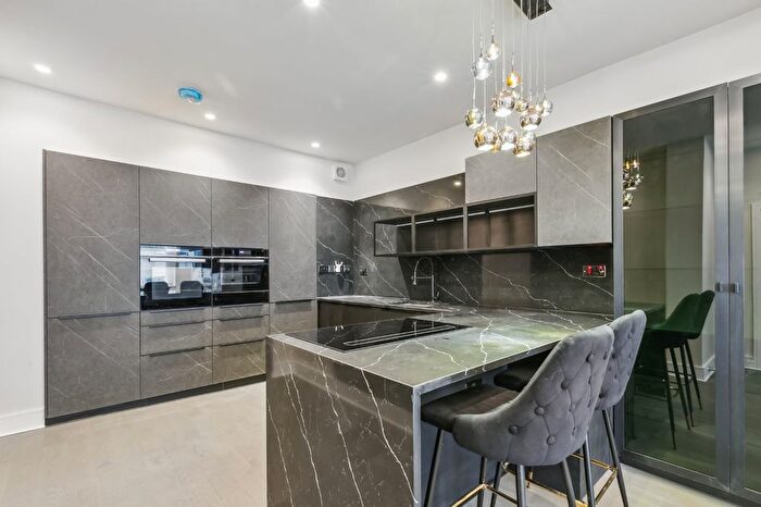 3 Bedroom Property To Rent In Upper Berkeley Street, South Marylebone, W1H