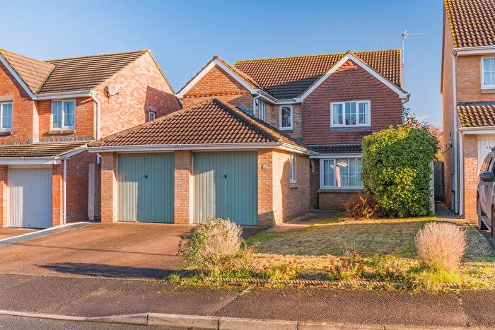 4 Bedroom Detached House For Sale In Buzzard Close, Rogiet, Caldicot, Monmouthshire, NP26