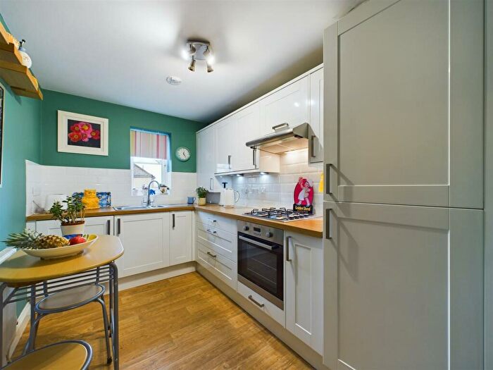 2 Bedroom Flat For Sale In Oldsmiths Yard, Hanham, Bristol, BS15