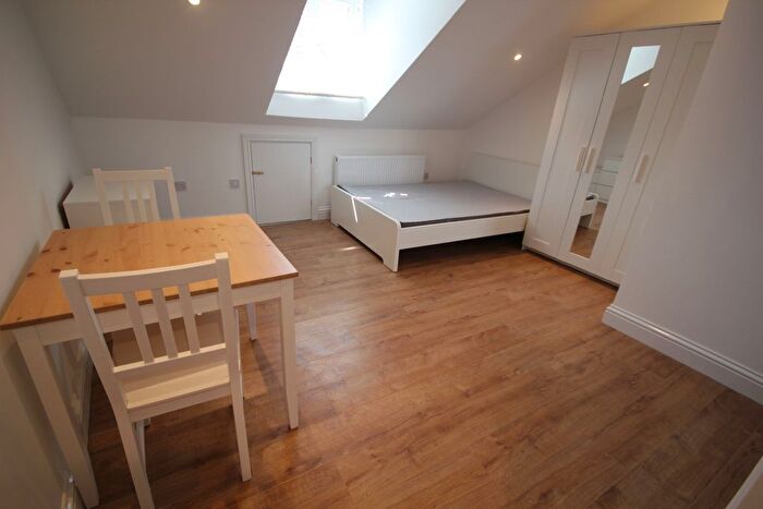 1 Bedroom Flat To Rent In High Street, Wealdstone, Harrow, HA3