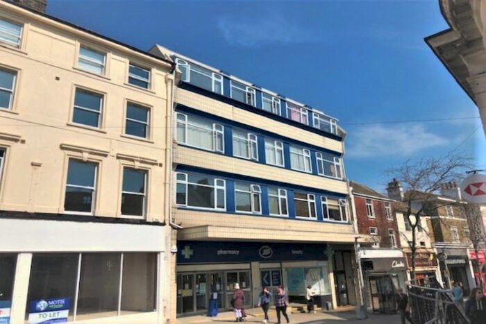 1 Bedroom Flat To Rent In Sandgate Road, Folkestone, Kent, CT20