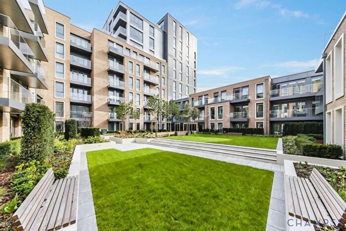 2 Bedroom Flat For Sale In Sovereign Court, Hammersmith, W6