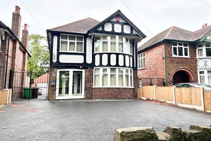 3 Bedroom Detached House To Rent In Russell Drive, Nottingham, NG8