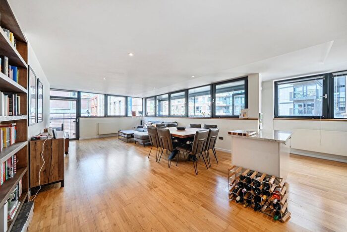 2 Bedroom Flat For Sale In Newhams Row, London, SE1