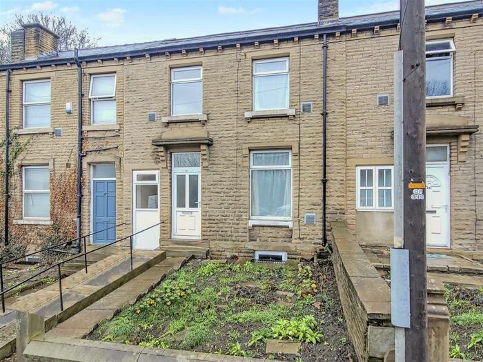 3 Bedroom Terraced House To Rent In Bradford Road, Fixby, Huddersfield, HD2