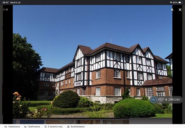 1 Bedroom Flat To Rent In Millbrook Road East, Southampton, SO15