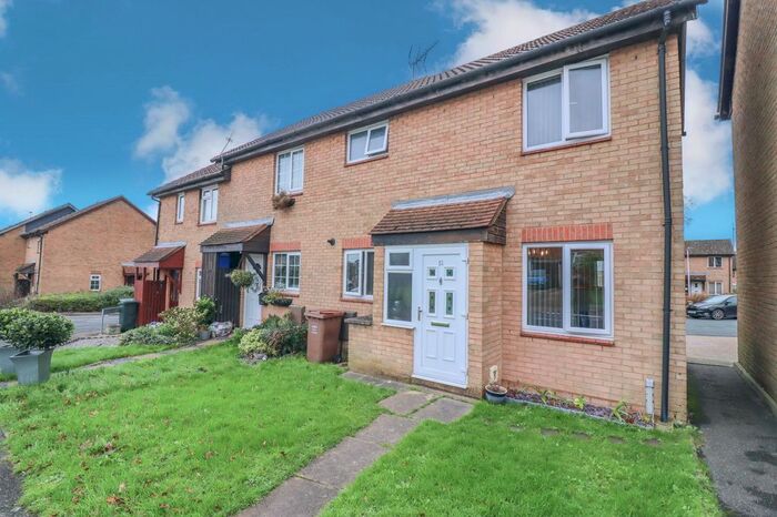 1 Bedroom End Of Terrace House To Rent In Clandon Road, Chatham ME5