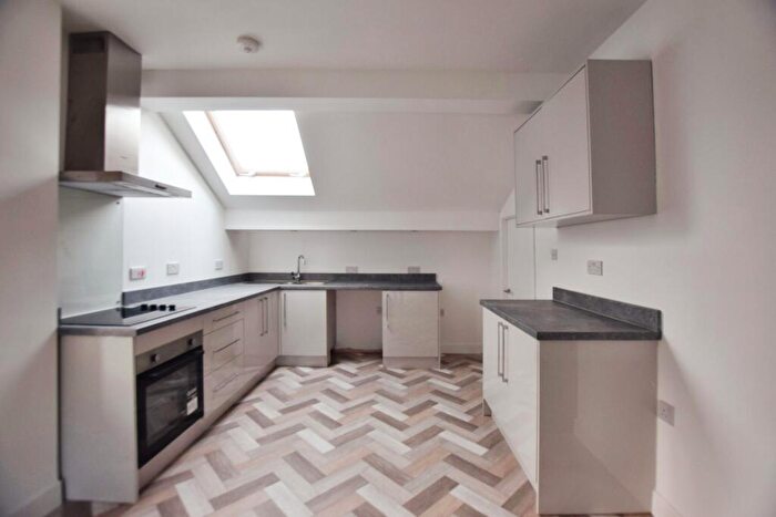 2 Bedroom Flat To Rent In Flat Russell Street Nelson, BB9