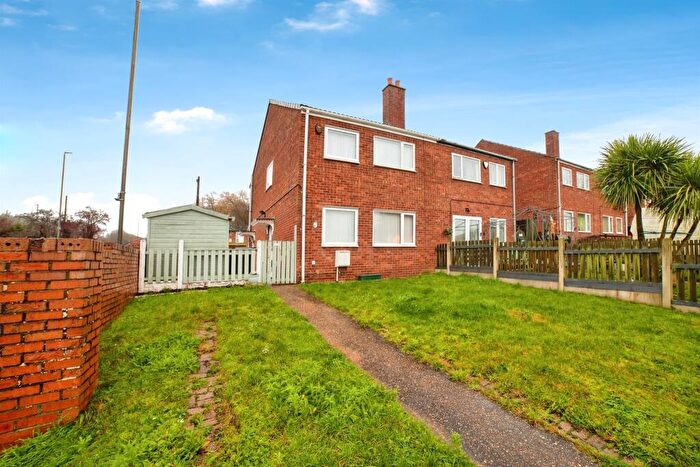 3 Bedroom Semi-Detached House For Sale In Old School Close, Doe Lea, Chesterfield, S44