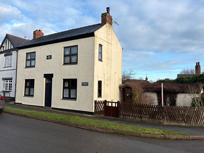 2 Bedroom Cottage For Sale In Sutton Lane, Broughton Astley, Leicester, LE9