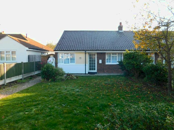 2 Bedroom Semi-Detached Bungalow To Rent In Fern Walk, Canvey Island SS8
