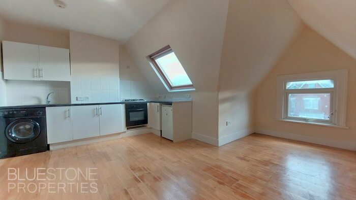 1 Bedroom Flat To Rent In Hopton Road, London, SW16