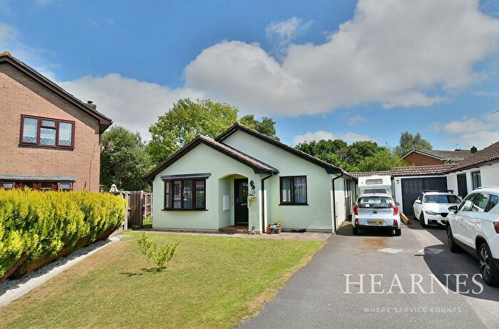 3 Bedroom Detached Bungalow For Sale In Fryers Road, Three Legged Cross, Wimborne, BH21