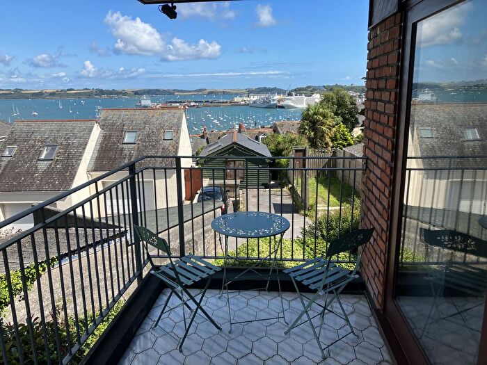 2 Bedroom Flat To Rent In Mitchell Road, Falmouth, TR11