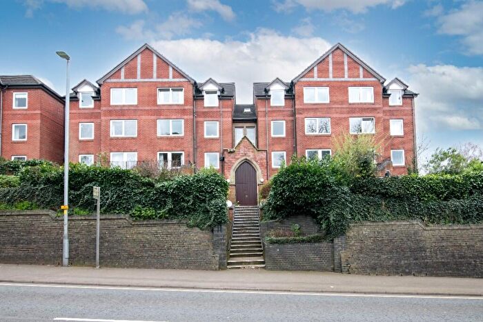 1 Bedroom Apartment For Sale In Ednall Lane, Bromsgrove, Worcestershire, B60