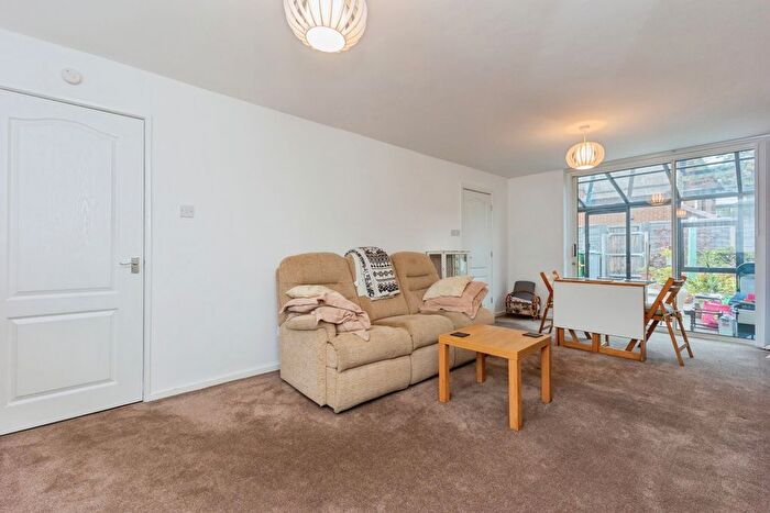3 Bedroom End Terrace House For Sale In York Road, Sale, Greater Manchester, M33