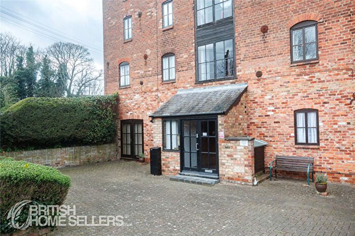 2 Bedroom Flat For Sale In Ramsgate Road, Louth, Lincolnshire, LN11