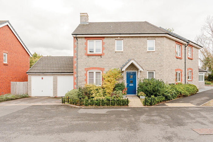 3 Bedroom Semi-Detached House For Sale In Sorrel Place, Stoke Gifford, Bristol, BS34