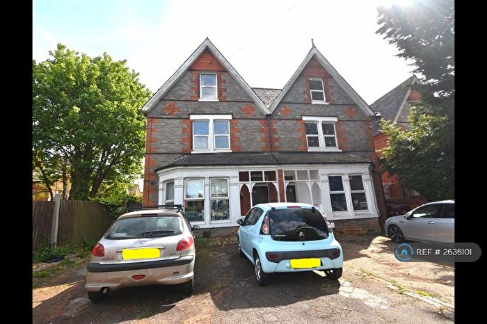 6 Bedroom Terraced House To Rent In Christchurch Road, Reading, RG2