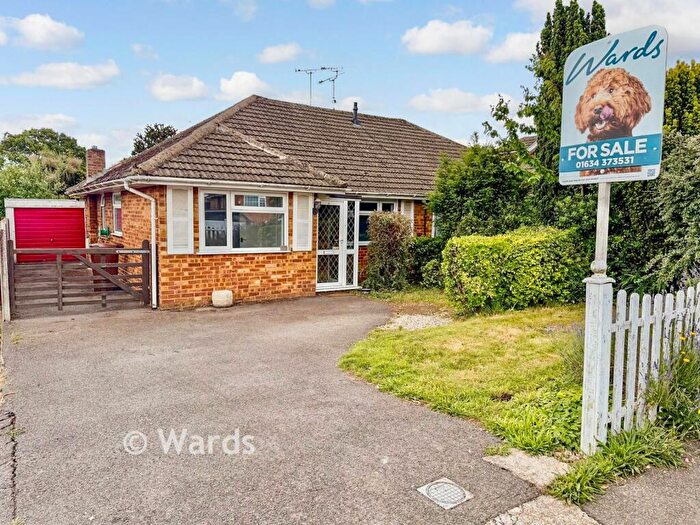 3 Bedroom Semi-Detached Bungalow For Sale In St. Margaret's Drive, Wigmore, Gillingham, Kent, ME8