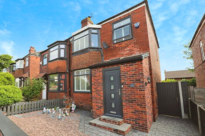 3 Bedroom Semi-Detached House To Rent In Tottington Road, Bury, BL8