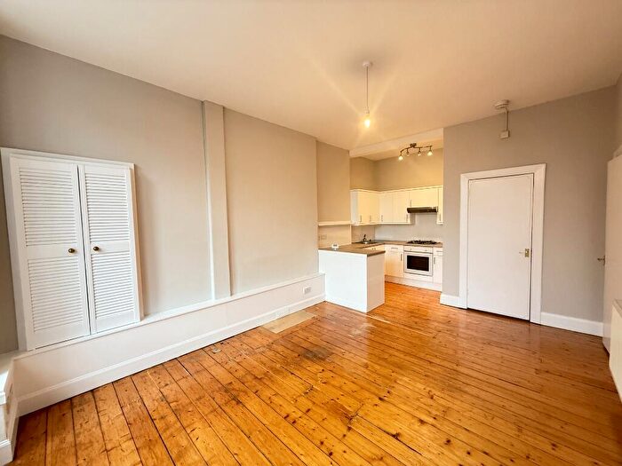 1 Bedroom Flat To Rent In Hamilton Place, Stockbridge, Edinburgh, EH3