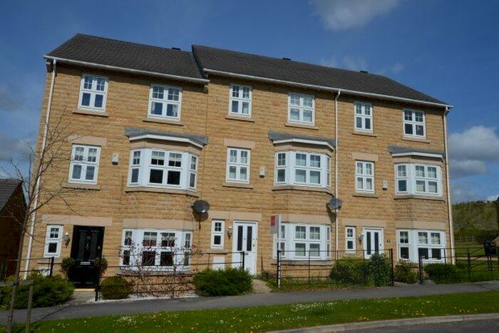 4 Bedroom Property To Rent In Woolley Grange, Barnsley, S75