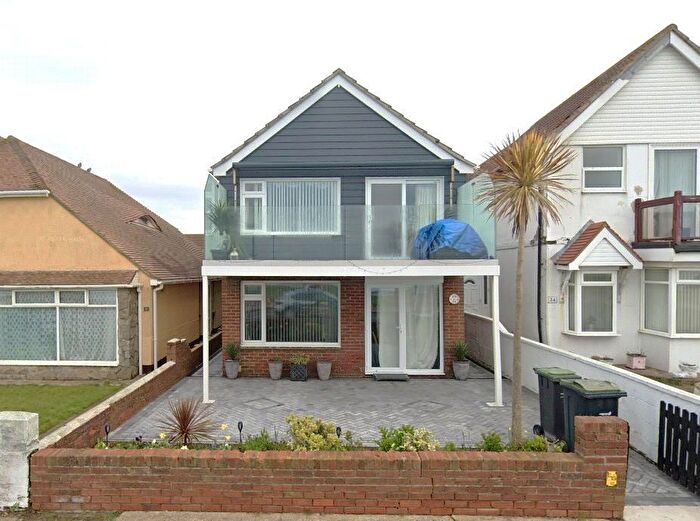 2 Bedroom Flat To Rent In Marine Parade East, Lee-On-The-Solent, PO13