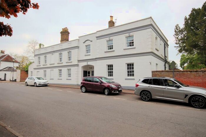1 Bedroom Apartment For Sale In High Street, Silsoe, Bedford, MK45