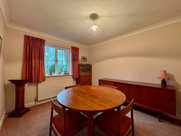 4 Bedroom Detached House For Sale In Wallingtons Road, Kintbury, Hungerford, RG17