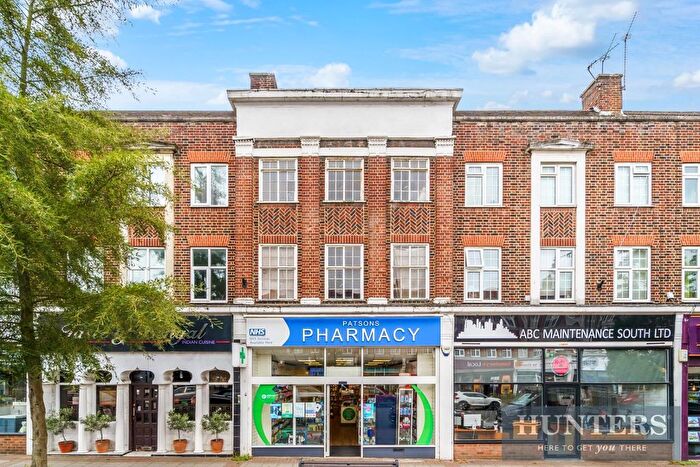 3 Bedroom Property For Sale In Stoneleigh Broadway, Stoneleigh, Epsom, KT17