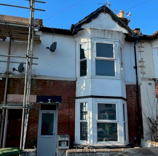 5 Bedroom Terraced House To Rent In Earls Road, Southampton, SO14