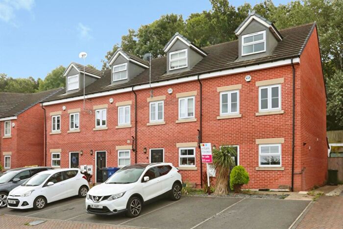 3 Bedroom End Of Terrace House For Sale In Harper Rise, Denaby Main, Doncaster, DN12