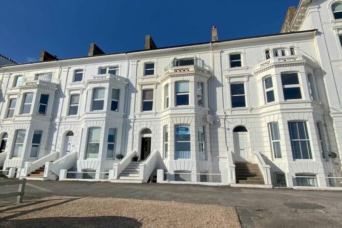 2 Bedroom Flat To Rent In Morton Crescent, Exmouth, Devon, EX8