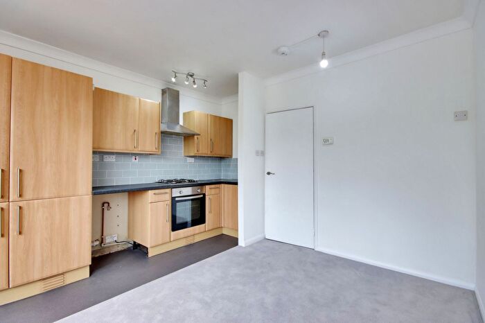 1 Bedroom Flat To Rent In Quarry Road, Tunbridge Wells, TN1