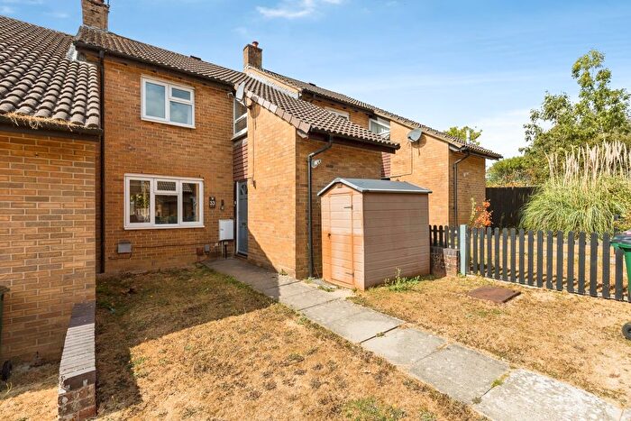 3 Bedroom Terraced House For Sale In Waterfield Gardens, Crawley, West Sussex, RH11