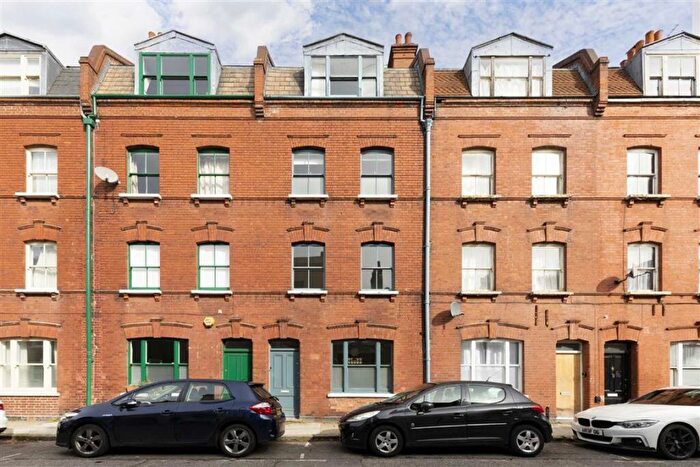 6 Bedroom Town House To Rent In Ashfield Street, London, E1