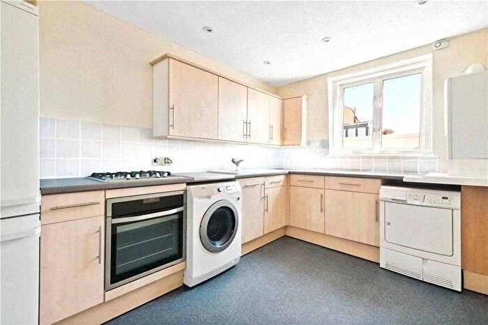 1 Bedroom Flat To Rent In Earl's Court Road, London, SW5